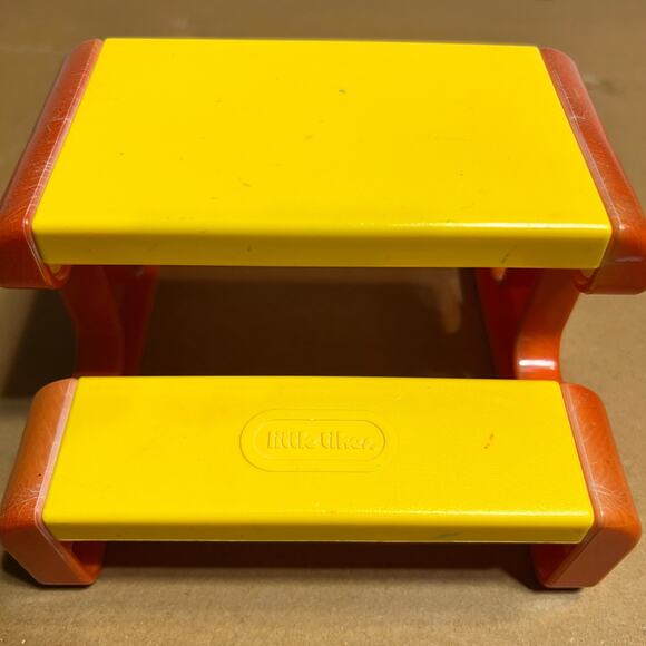 Little Tikes Dollhouse size PICNIC TABLE Outdoor Furniture play kids for Dolls - Picture 5 of 14